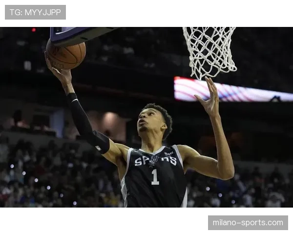 三节战罢：文班亚马已得30分10篮板5盖帽，马刺领先开拓者